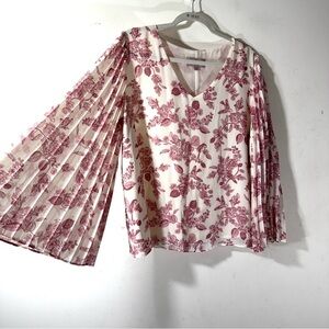 Laurie Felt Toile Floral V Neck Blouse Dramatic Pleated Flare Sleeves